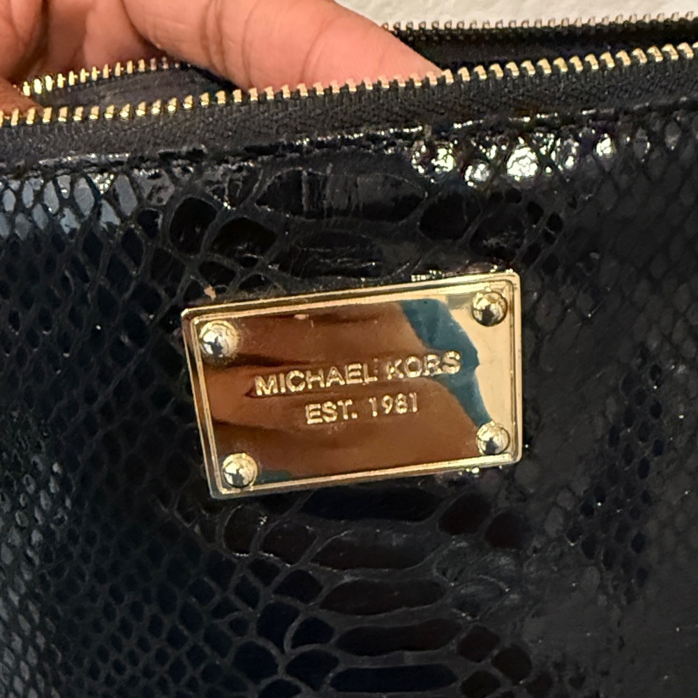 Michael Kors Black Snakeskin Wristlet - Picture 11 of 11